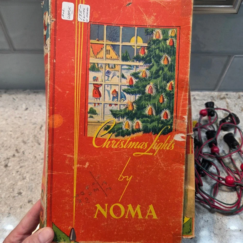 Vintage 1939 NOMA Christmas Lights 7 Socket String Red Green Wire Original Box